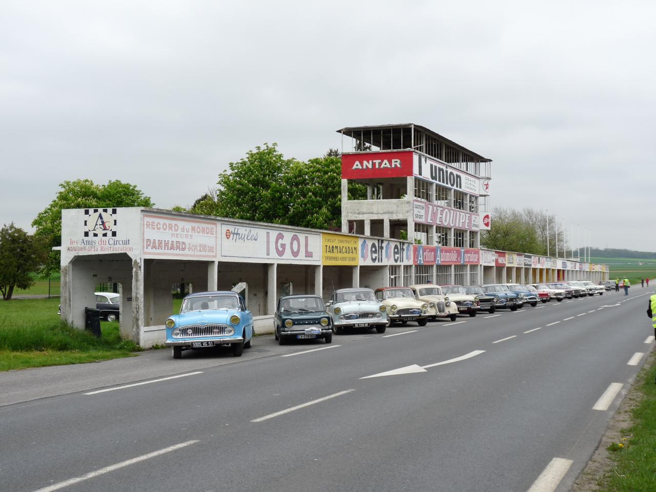 Rassemblement Simcaworld à Vertus (Champagne)